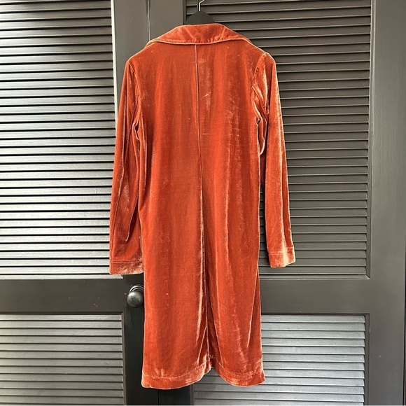 Forever 21 Women’s Lush Rust Velvet Long Coat, Perfect for the Holidays, Size Sm - Picture 8 of 12